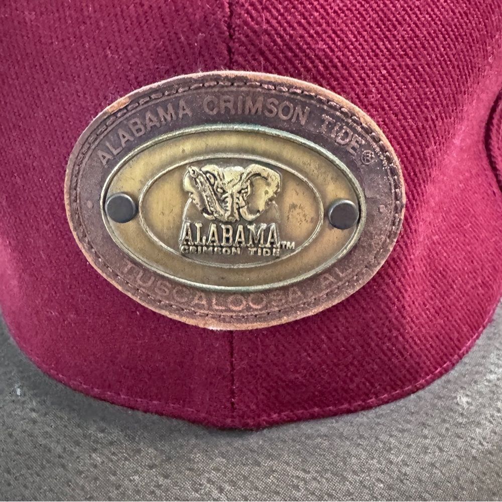 Vintage Alabama Crimson Tide Brass Emblem Hat – Red & Khaki Suede Bill Adj Cap - Picture 5 of 6